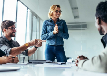 Fórum debate sobre a importância da comunicação interna nas corporações
