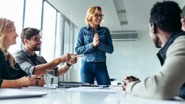 Fórum debate sobre a importância da comunicação interna nas corporações