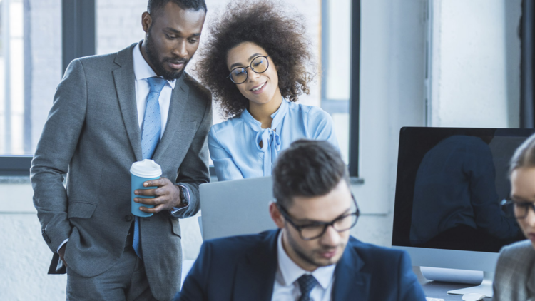 Vote na segunda etapa do Prêmio Especialistas