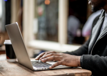 Conheça 7 profissionais negros que estão fazendo a diferença no mercado de comunicação