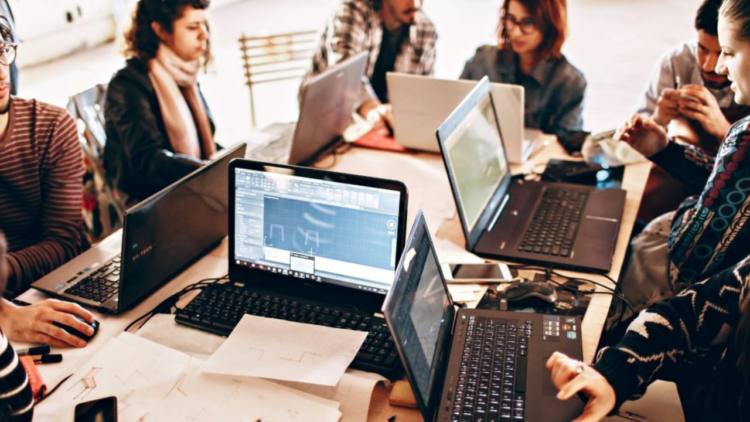 Comunicação interna supera os desafios de aproximar pessoas