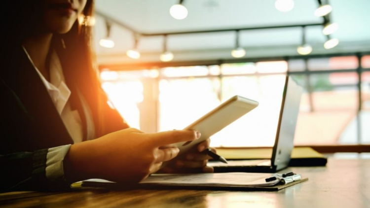 Levantamento revela liderança do público feminino no ambiente digital