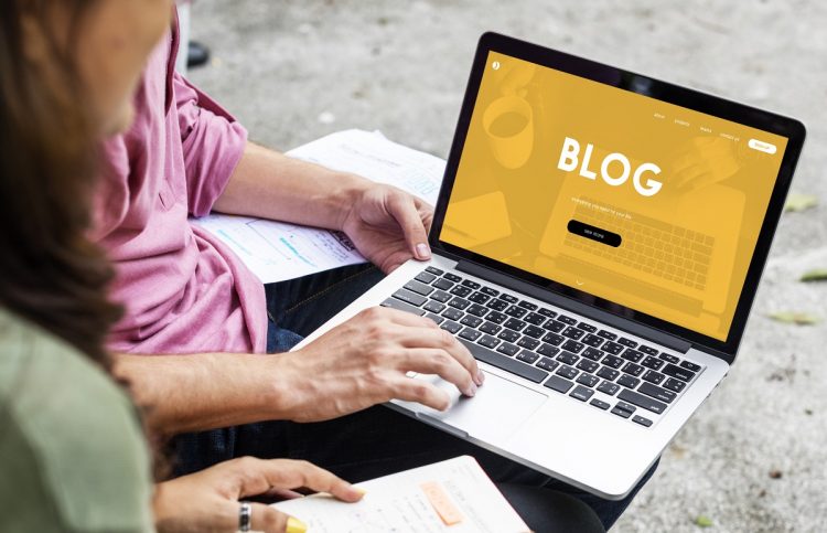 Blogs continuam fundamentais para influencers e empresas