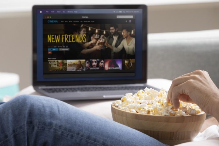 Com publicidade, plataformas de streamings se aproximam da TV