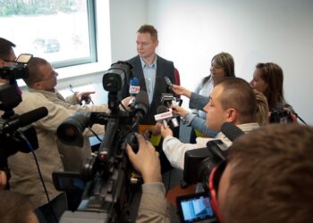 Encerram-se domingo as votações para eleger os CEOs que melhor se comunicam com jornalistas