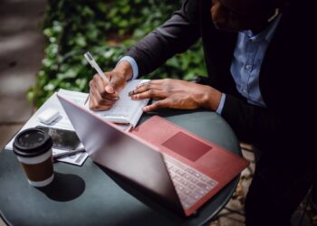 Jornalistas especializados são reconhecidos pela comunidade de comunicação e jornalismo