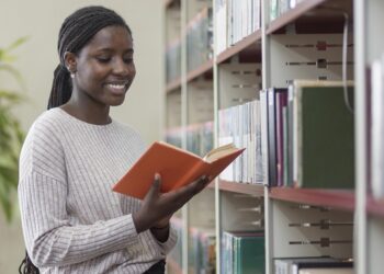 Dia do Leitor, 7 de janeiro, um convite para obras de comunicação