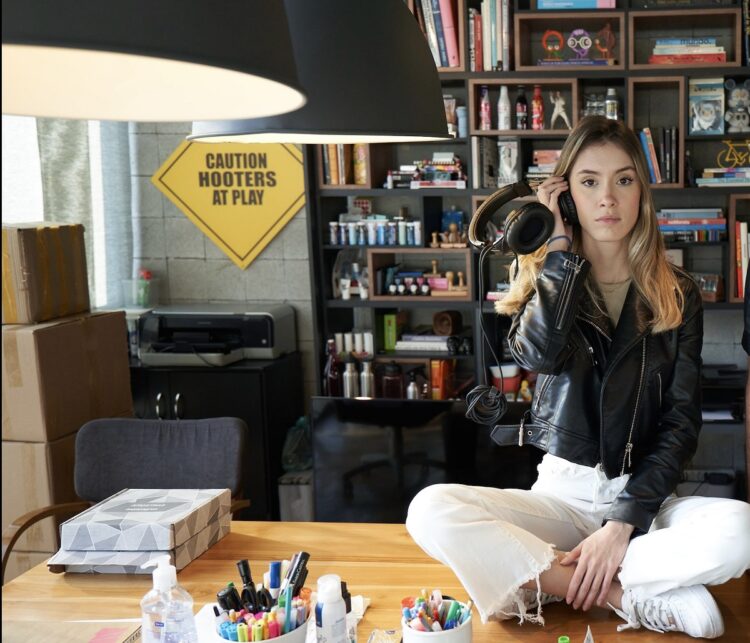 11:11 estrutura área de produção para materializar ideias criativas