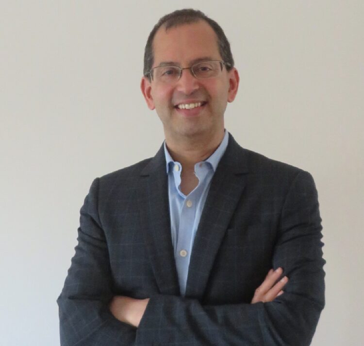 Roger Darashah é eleito o melhor profissional de RP da América do Sul