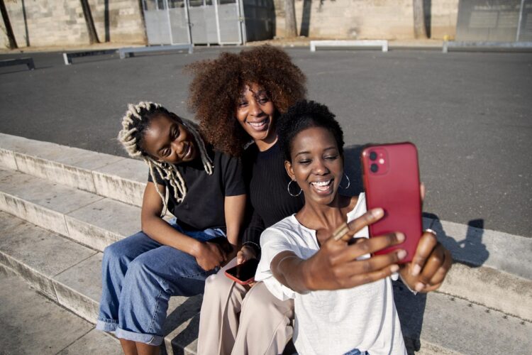 Criadores de conteúdo da periferia são agentes de transformação social