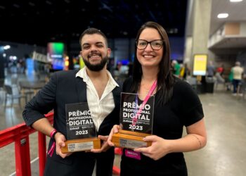 Time de digital da Impulsa Comunicação recebe dois prêmios Profissional Digital 2023