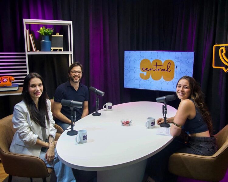 Faculdade Cásper Líbero lança podcast sobre tendências e bastidores da comunicação