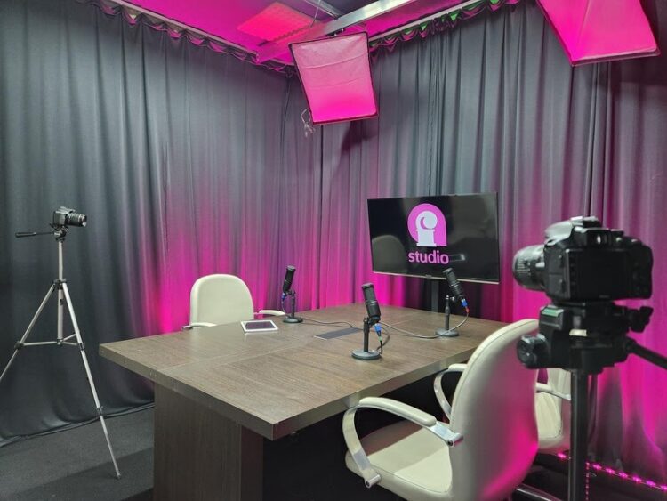 Fundamento investe no audiovisual com estúdio completo para gravações em SP