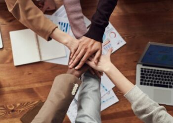 Além do Amanhã: Como Construir uma Cultura de Confiança nas Organizações