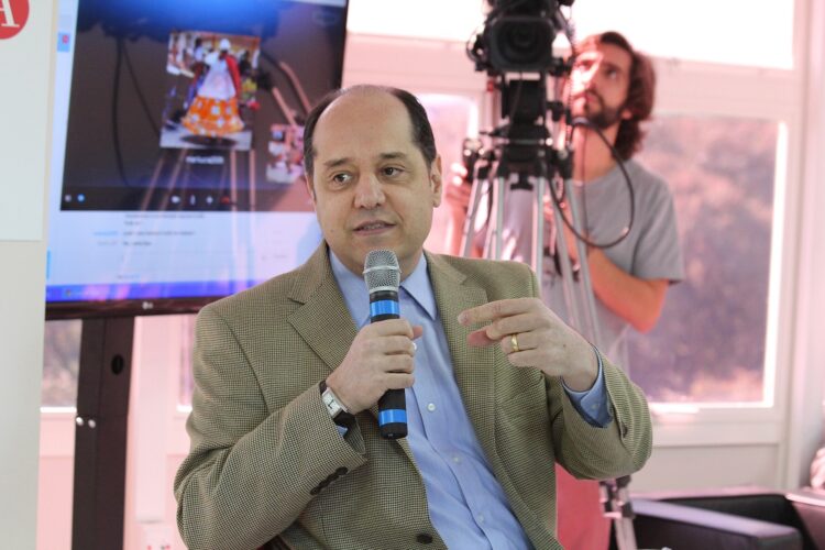 Eugênio Bucci: para não esquecer a desinformação e os ataques à democracia