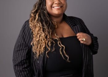 Jornalista Marcelle Chagas leva inovação antirracista ao palco Humanare do Rio Innovation Week