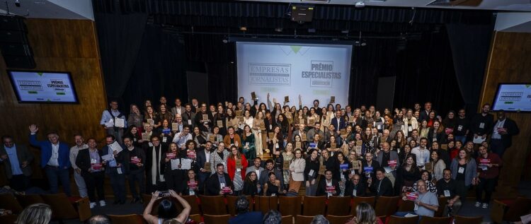 Marcas e jornalistas se reúnem para homenagens e premiações
