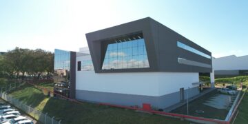 Centro de P&D da Atlas Schindler em Londrina é reconhecido com selo máximo de construção verde