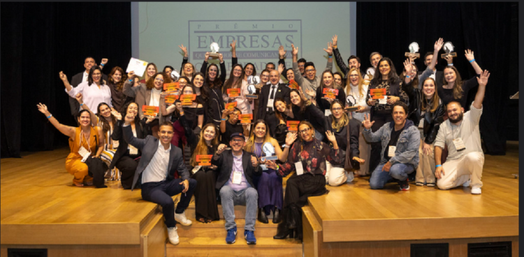 Os cases vencedores do 4º Prêmio Empresas que Melhor se Comunicam com Colaboradores em noite de festa